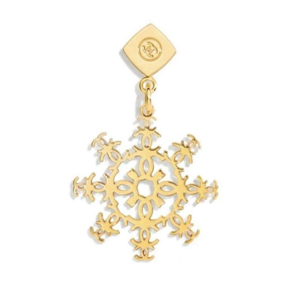 Chanel Snowflake Charm - Picture 2 of 2